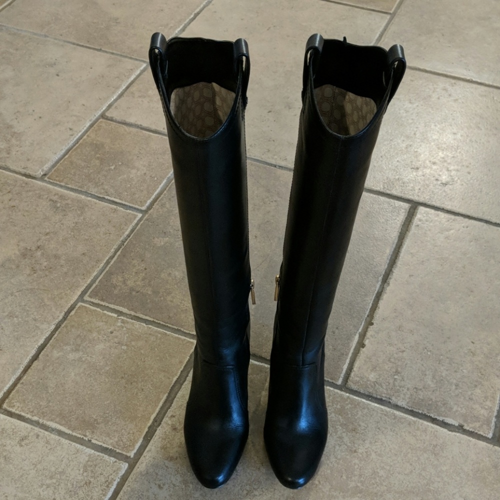 Shoes - boots